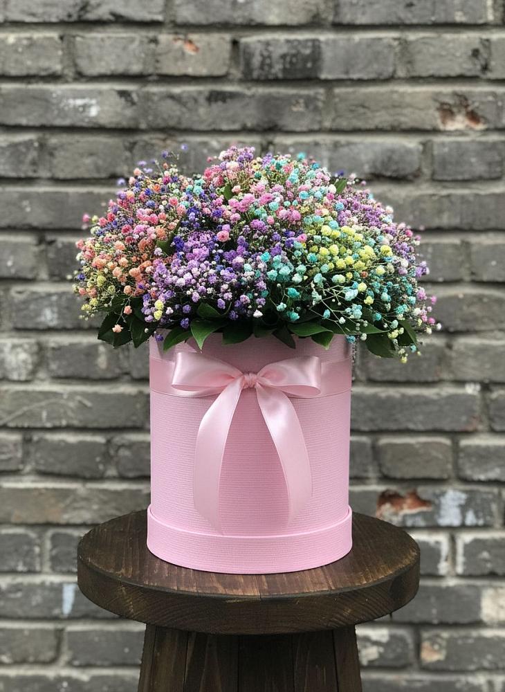 Цветочная композиция из Гипсофила и Розы в шляпной коробке в Татариново