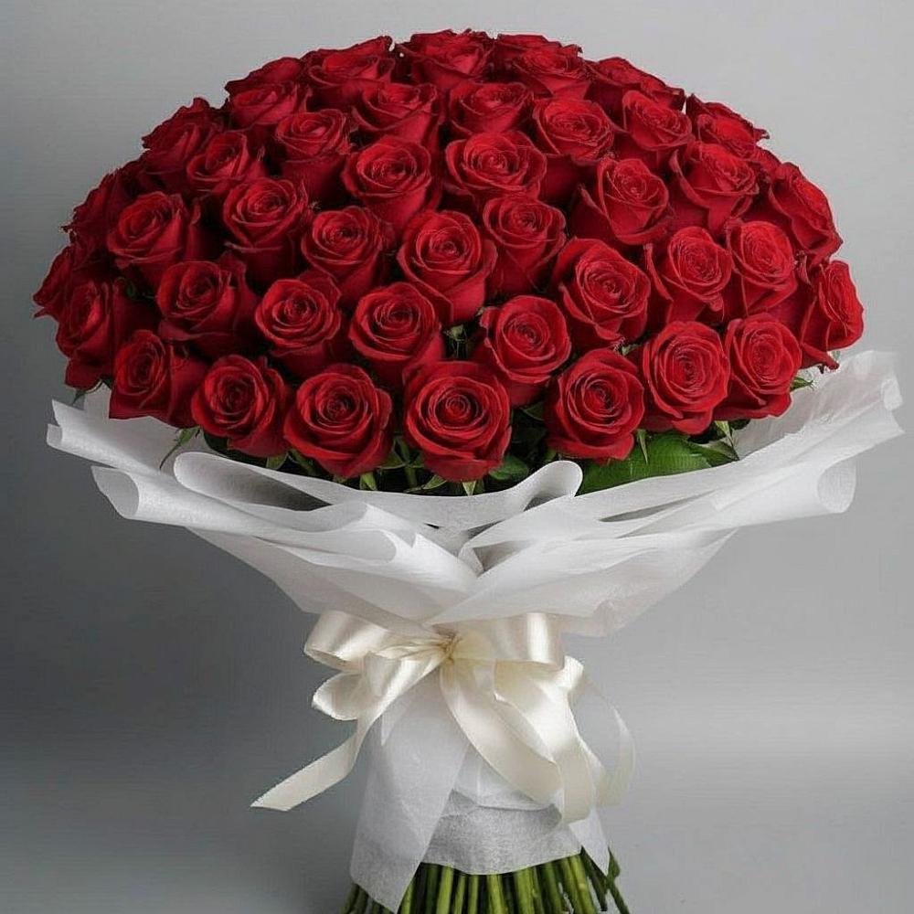 Букет 101 Красная роза Блэк Мэджик в Татариново