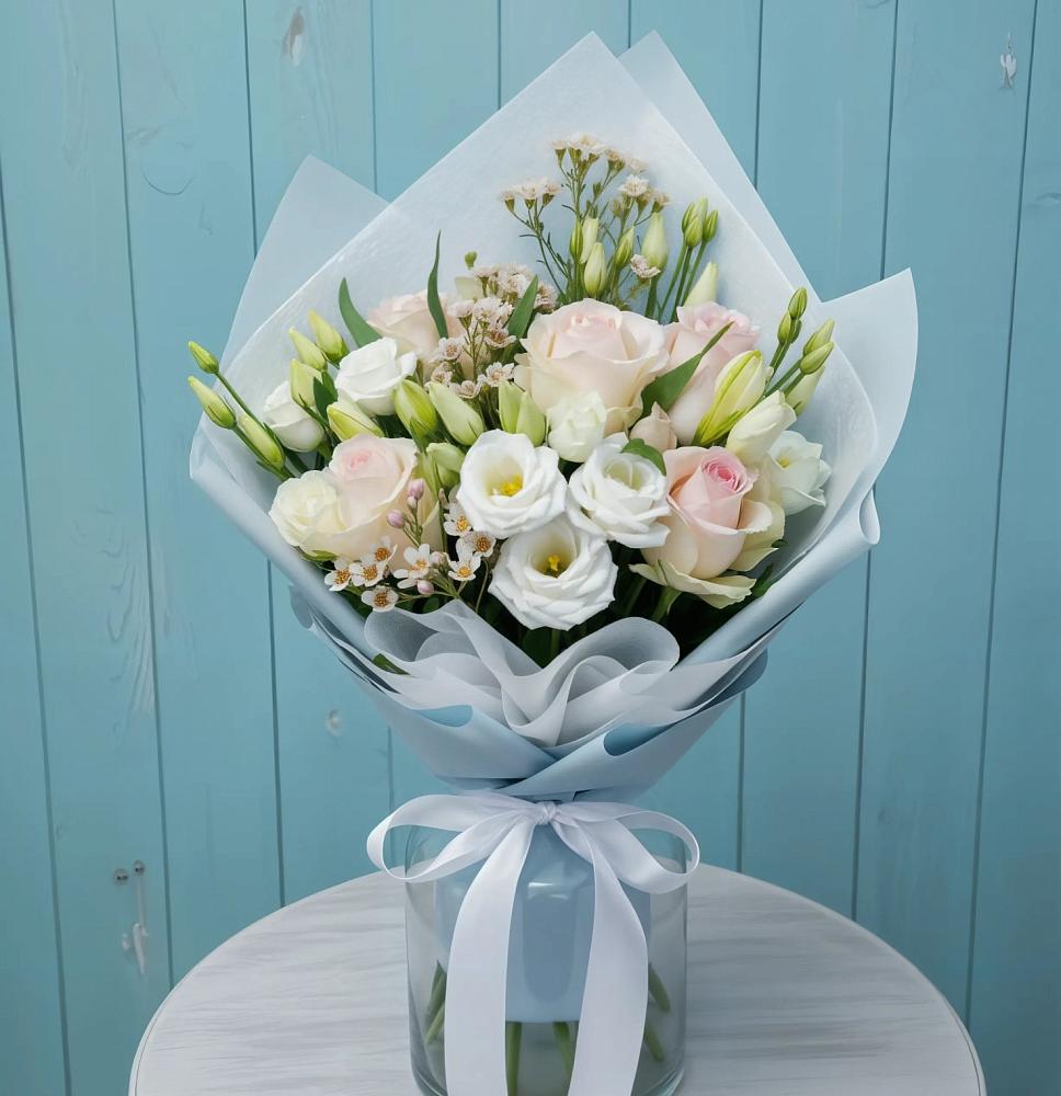 Букет цветов из: Розы и Лизиантусы в Татариново