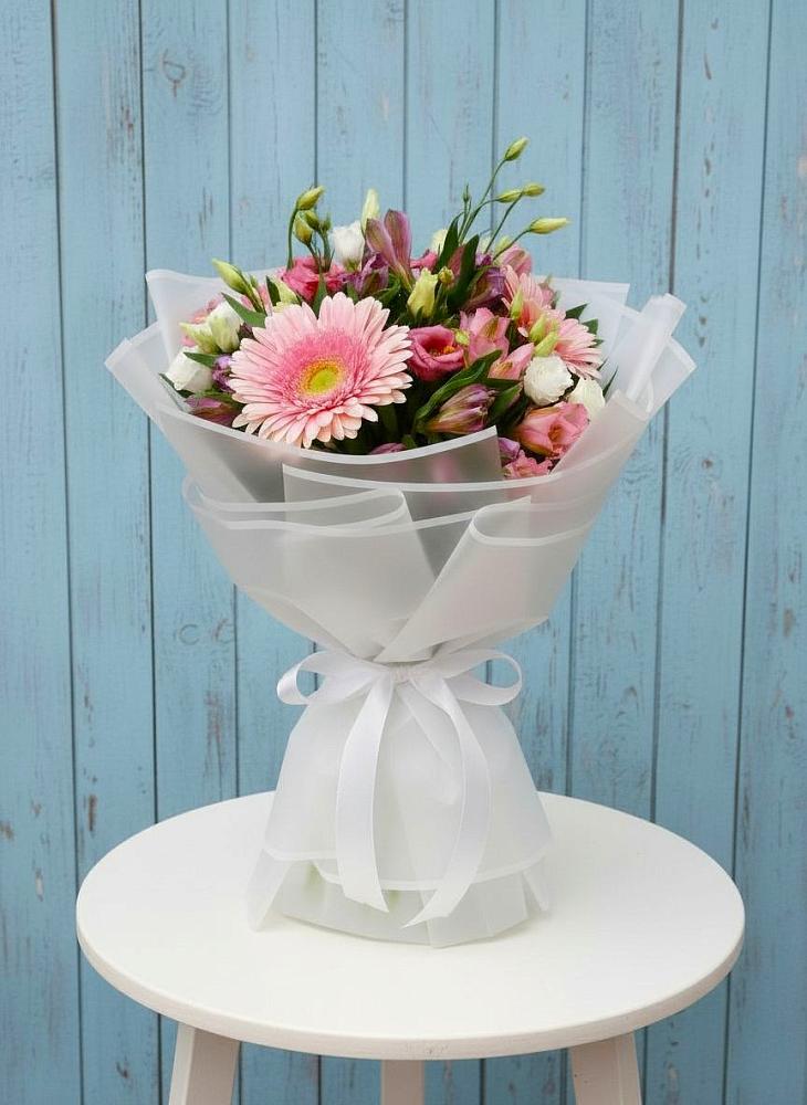 Букет цветов из: Герберы, Альстромерии и Лизиантусы в Татариново